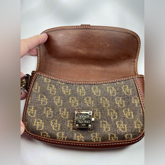 Vintage Dooney & Bourke 1975 Signature Monogram Wristlet / Clutch - Picture 13 of 16